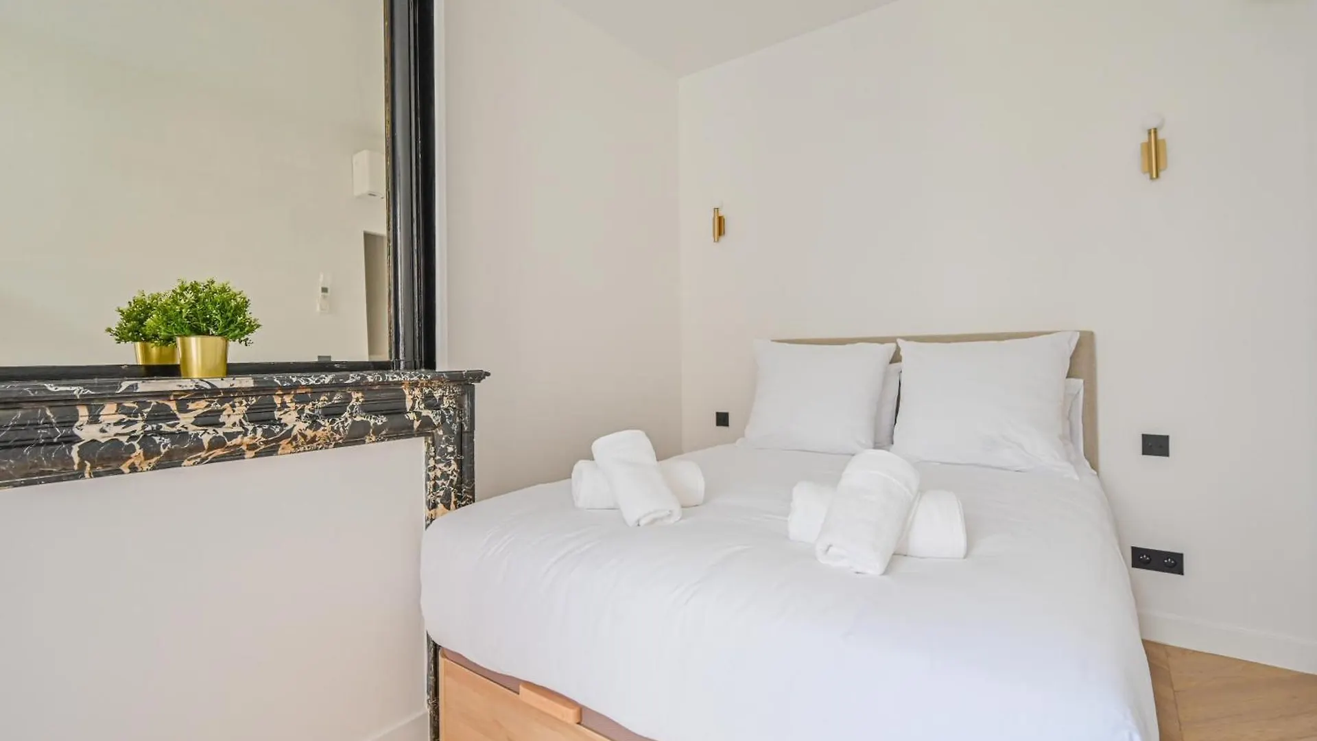 Sumptuous & Serene Parisian Flat
